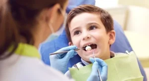 بهترین زمان برای معاینه کودکان از نظر دندانپزشکان کاشان 